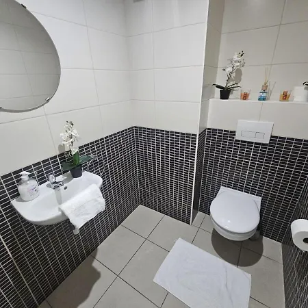 Apartment Comfort 2 Bedroom Flat *
